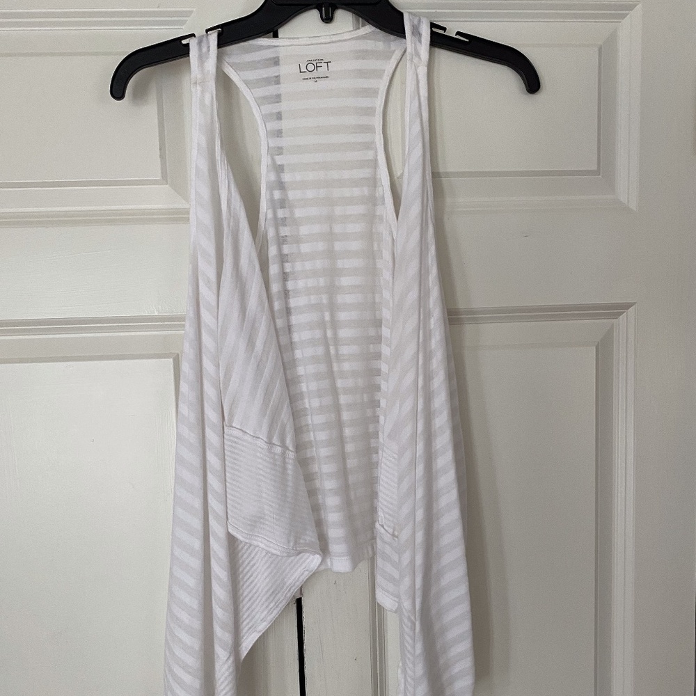 Ann Taylor LOFT Open Front Sleeveless Top